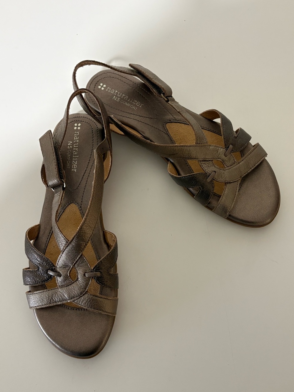 💥MoviNG sALe‼️ Naturalizer Strappy Sandal. Sz 7